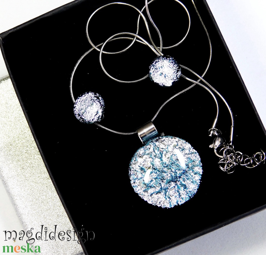  Szikrázó ezüst dichroic üvegékszer szett nyaklánc stiftes fülbevaló - ékszer - ékszerszett - Meska.hu