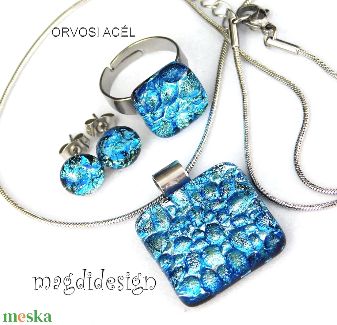 Ezüstös kék dichroic üvegékszer szett nyaklánc, gyűrű, stiftes fülbevaló - ékszer - ékszerszett - Meska.hu Ezüstös kék dichroic üvegékszer szett nyaklánc, gyűrű, stiftes fülbevaló - ékszer - ékszerszett - Meska.hu