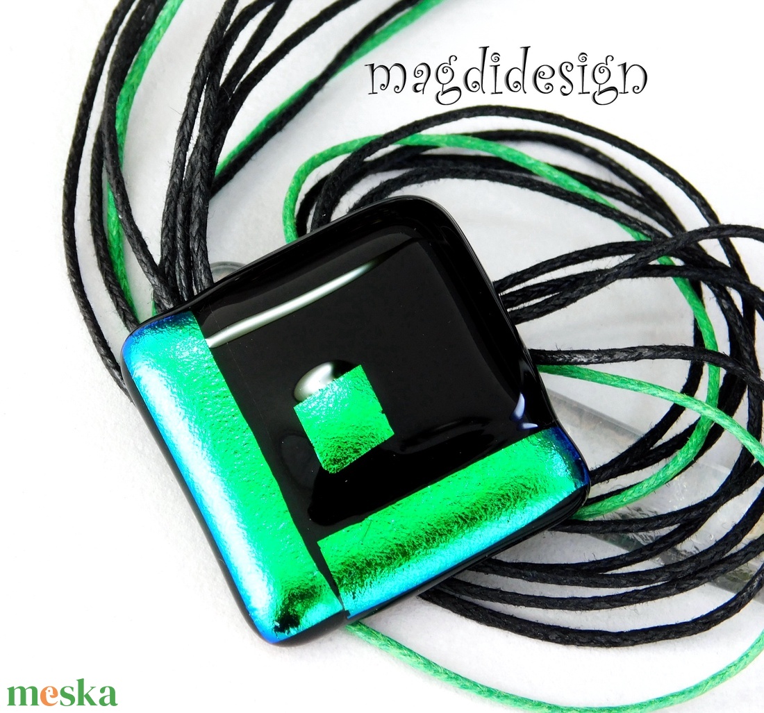 Fekete zöld dichroic üvegékszer nyaklánc - ékszer - nyaklánc - medálos nyaklánc - Meska.hu Fekete zöld dichroic üvegékszer nyaklánc - ékszer - nyaklánc - medálos nyaklánc - Meska.hu