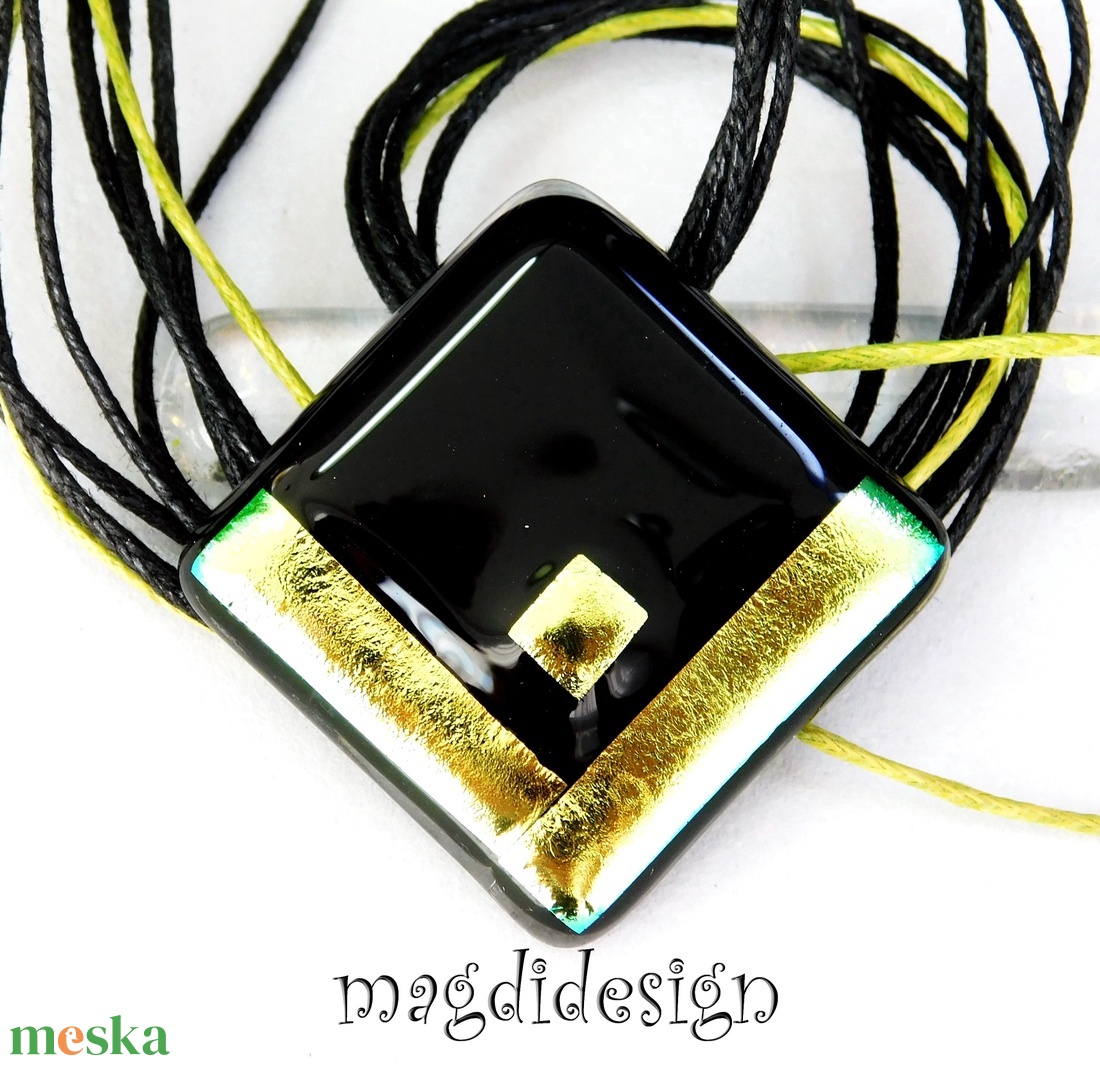 Fekete arany dichroic üvegékszer nyaklánc - ékszer - nyaklánc - medálos nyaklánc - Meska.hu Fekete arany dichroic üvegékszer nyaklánc - ékszer - nyaklánc - medálos nyaklánc - Meska.hu