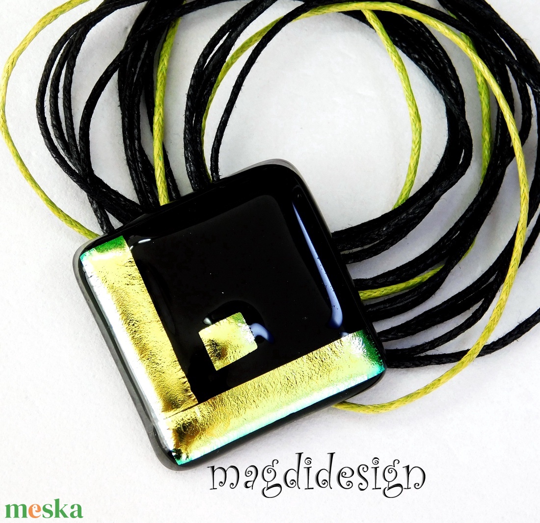 Fekete arany dichroic üvegékszer nyaklánc - ékszer - nyaklánc - medálos nyaklánc - Meska.hu Fekete arany dichroic üvegékszer nyaklánc - ékszer - nyaklánc - medálos nyaklánc - Meska.hu