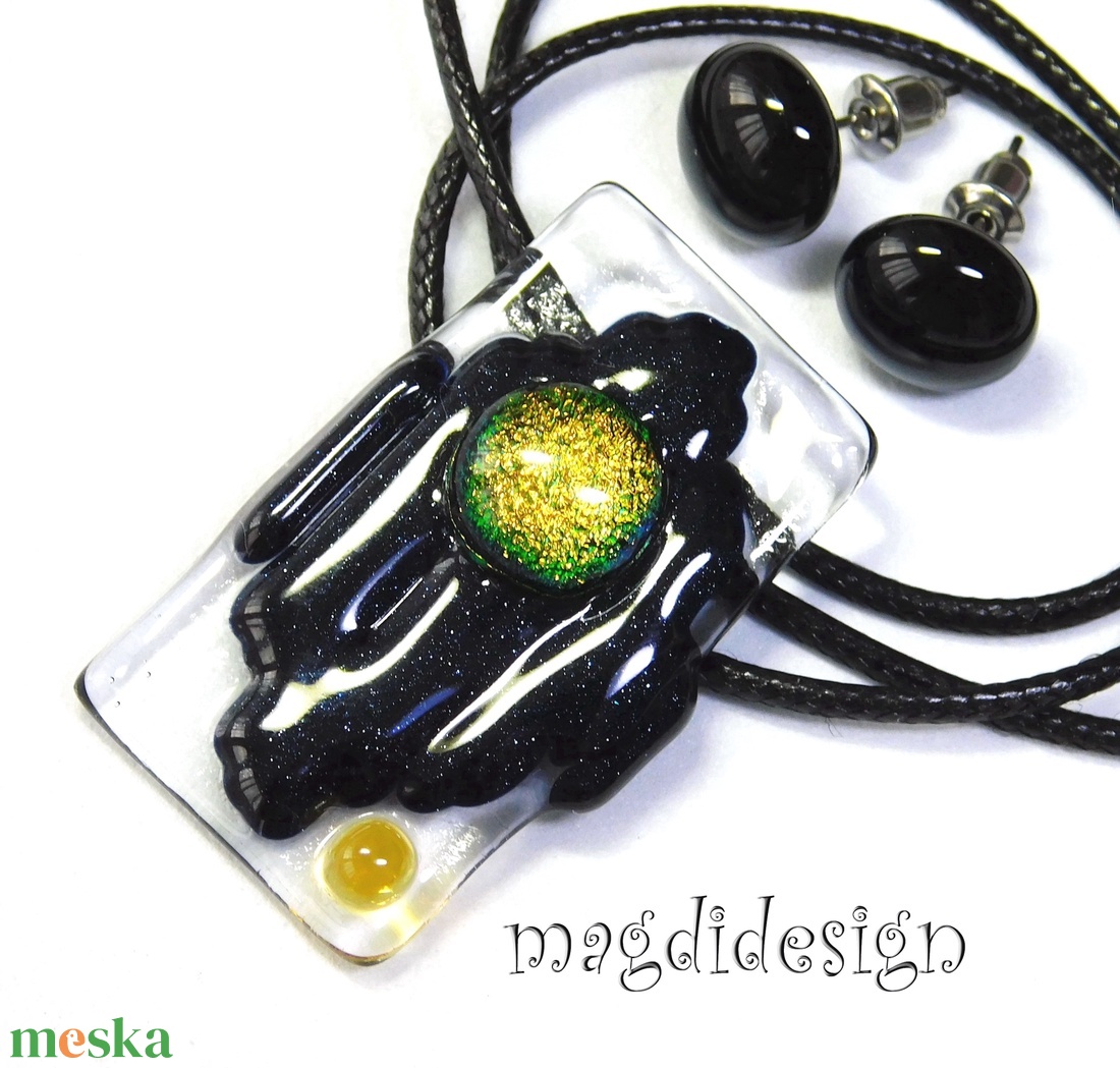  Fekete-arany cikk-cakk üvegékszer szett nyaklánc stiftes fülbevaló  - ékszer - ékszerszett - Meska.hu