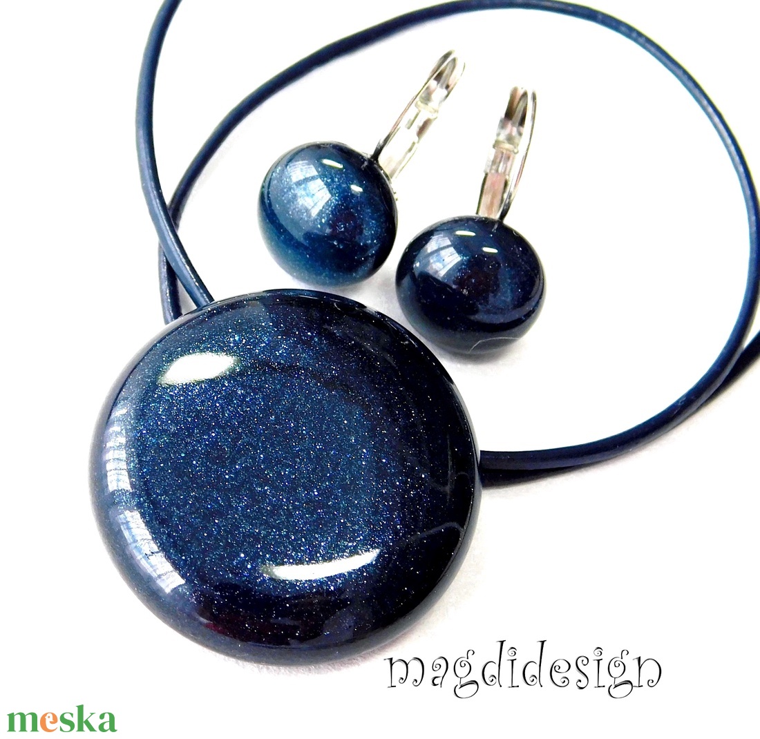 Smaragd selyem aventurin üvegékszer szett, nyaklánc, kapcsos fülbevaló - ékszer - ékszerszett - Meska.hu