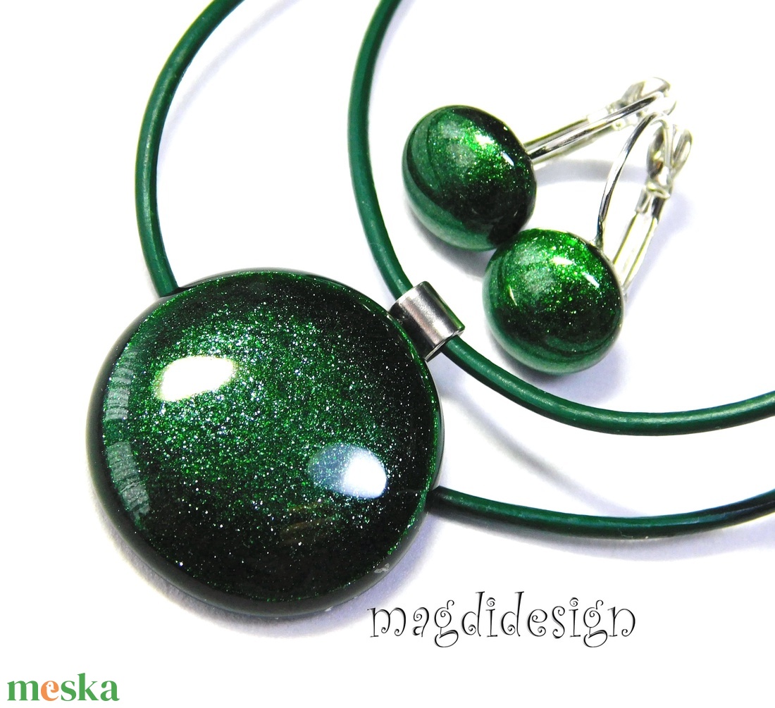 Smaragd selyem aventurin üvegékszer szett, nyaklánc, kapcsos fülbevaló - ékszer - ékszerszett - Meska.hu