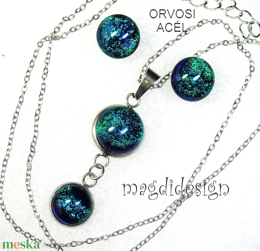 Smaragdzöld bogyók üvegékszer szett nyaklánc stiftes fülbevaló - ékszer - ékszerszett - Meska.hu