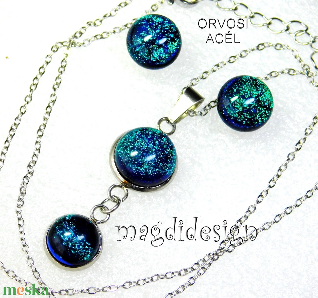 Smaragdzöld bogyók üvegékszer szett nyaklánc stiftes fülbevaló - ékszer - ékszerszett - Meska.hu