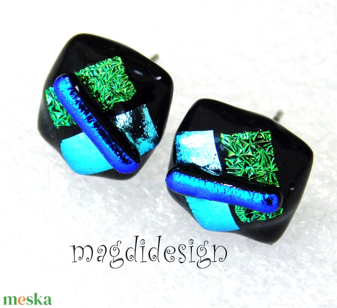 Kék-zöld  borzaska dichroic üvegékszer stiftes fülbevaló  - ékszer - fülbevaló - pötty fülbevaló - Meska.hu