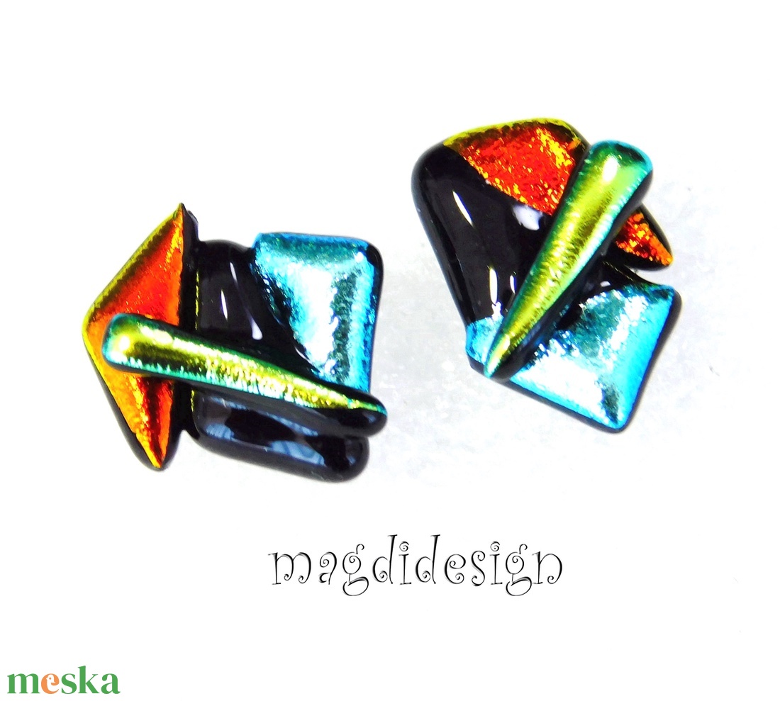 Színes borzaska dichroic üvegékszer stiftes fülbevaló - ékszer - fülbevaló - pötty fülbevaló - Meska.hu Színes borzaska dichroic üvegékszer stiftes fülbevaló - ékszer - fülbevaló - pötty fülbevaló - Meska.hu