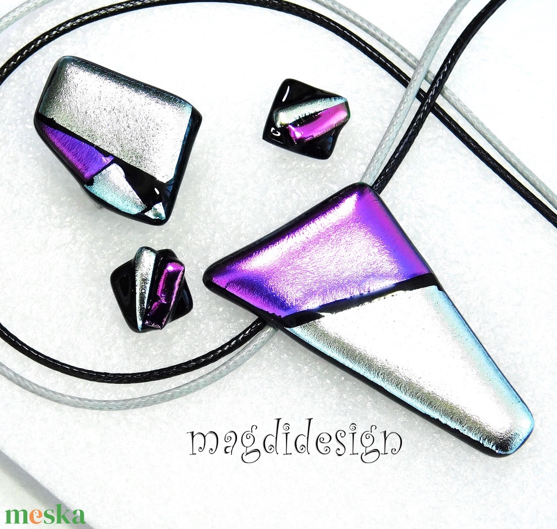 Ezüst ciklámen csillogás üvegékszer szett nyaklánc, gyűrű, stiftes fülbevaló 1 - ékszer - ékszerszett - Meska.hu