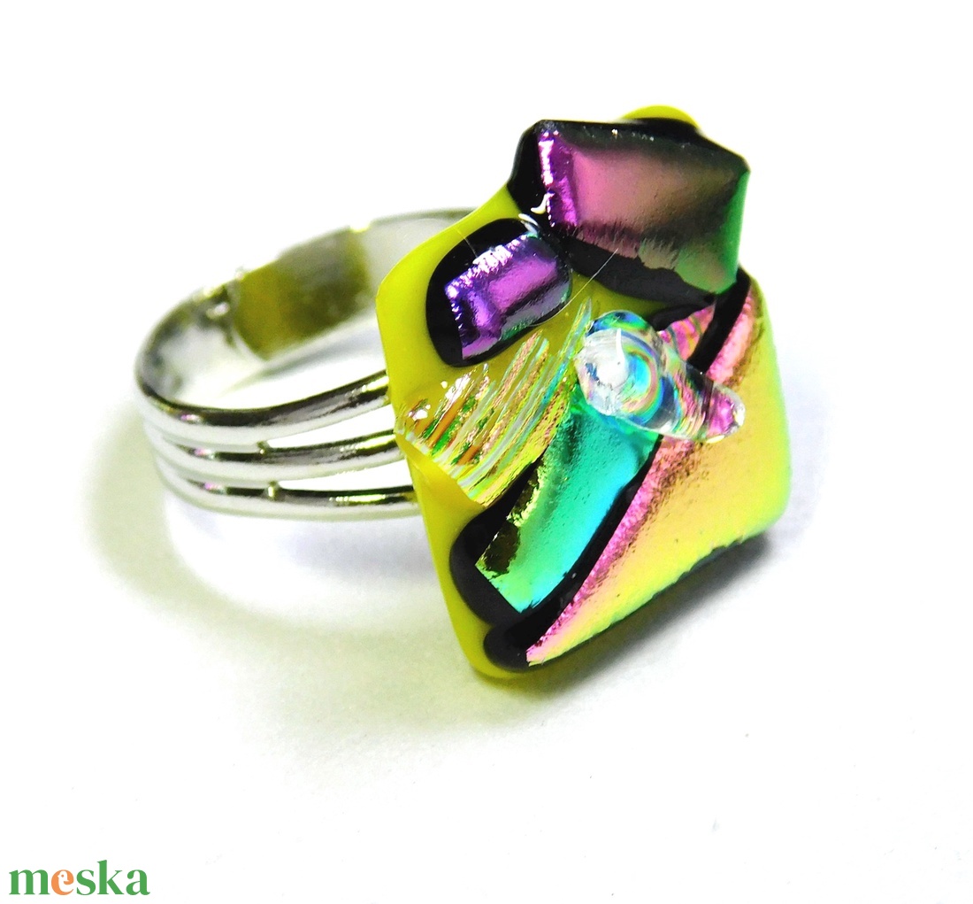 Sárga-rózsaszín borzaska dichroic üvegékszer gyűrű - ékszer - gyűrű - statement gyűrű - Meska.hu Sárga-rózsaszín borzaska dichroic üvegékszer gyűrű - ékszer - gyűrű - statement gyűrű - Meska.hu