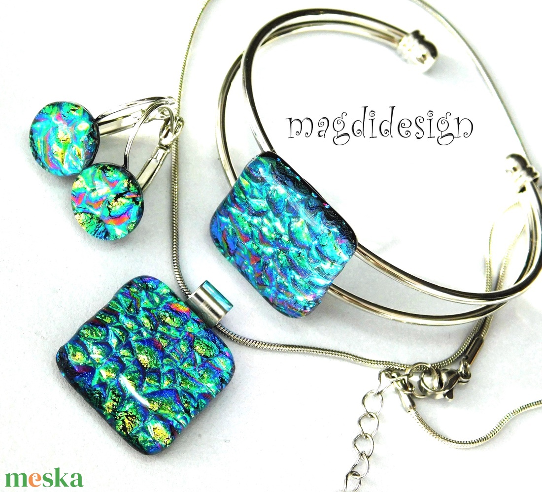 Színjátszó buborékok üvegékszer szett nyaklánc, kapcsos fülbevaló  - ékszer - ékszerszett - Meska.hu