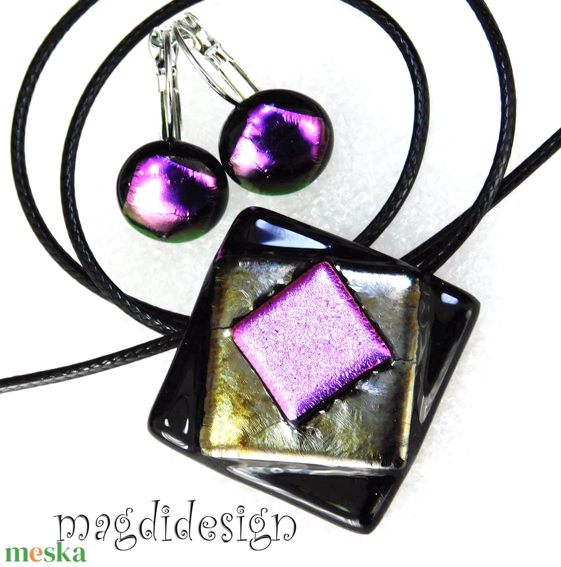 Fekete-ezüst-arany-ciklámen absztrakt üvegékszer szett nyaklánc, kapcsos fülbevaló - ékszer - ékszerszett - Meska.hu