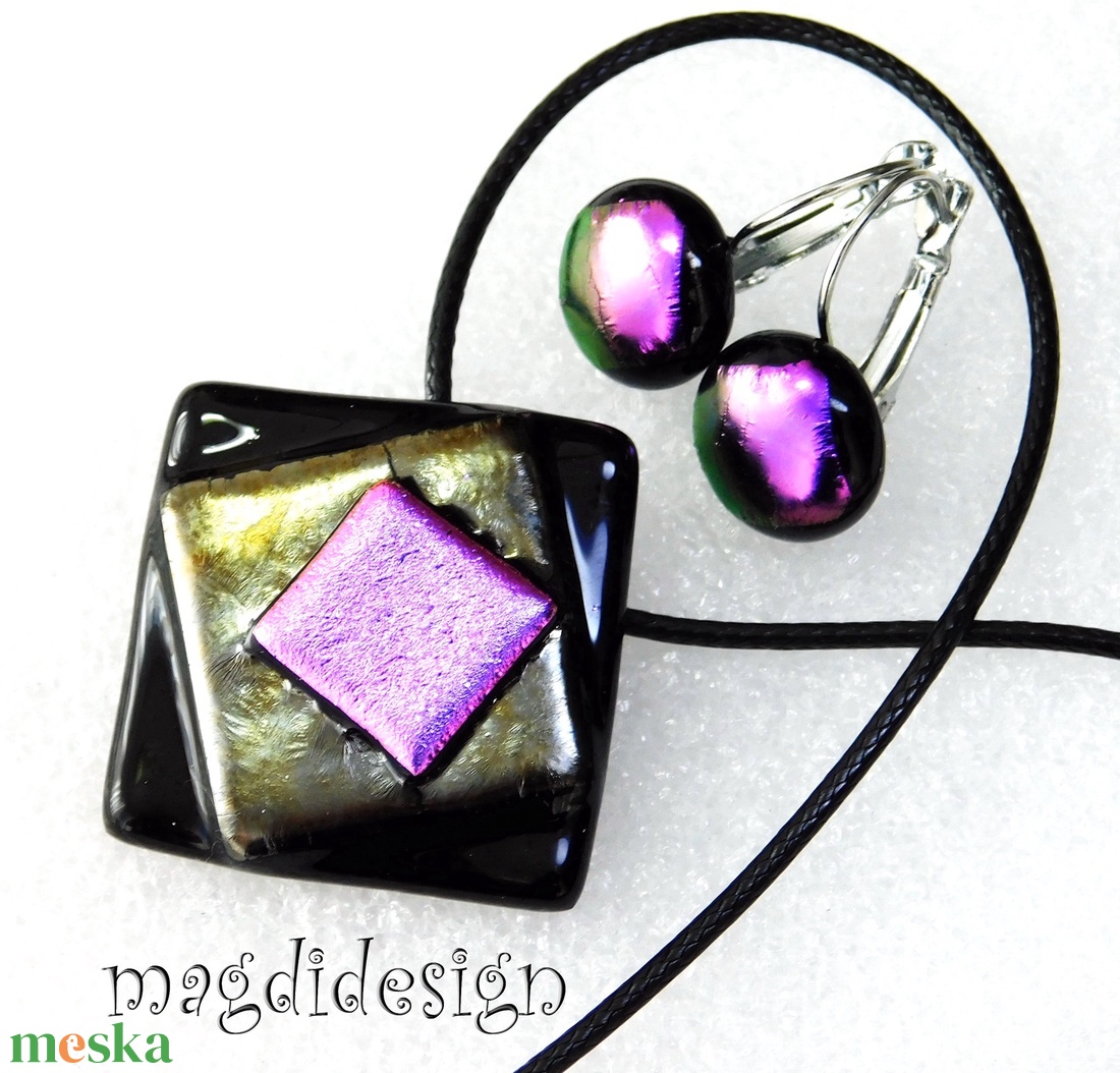 Fekete-ezüst-arany-ciklámen absztrakt üvegékszer szett nyaklánc, kapcsos fülbevaló - ékszer - ékszerszett - Meska.hu