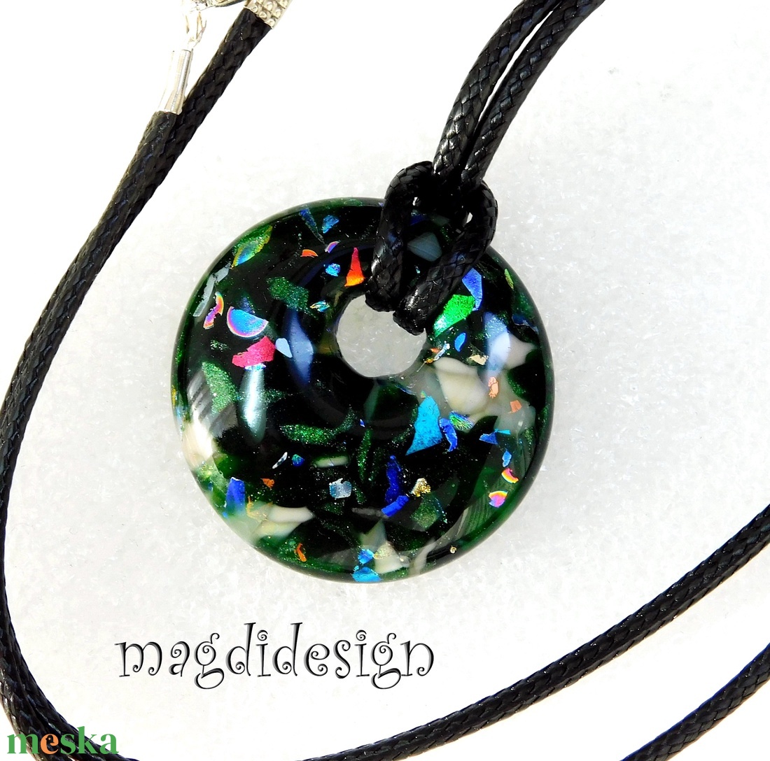 Smaragdzöld színpompa üvegékszer nyaklánc - ékszer - nyaklánc - medálos nyaklánc - Meska.hu