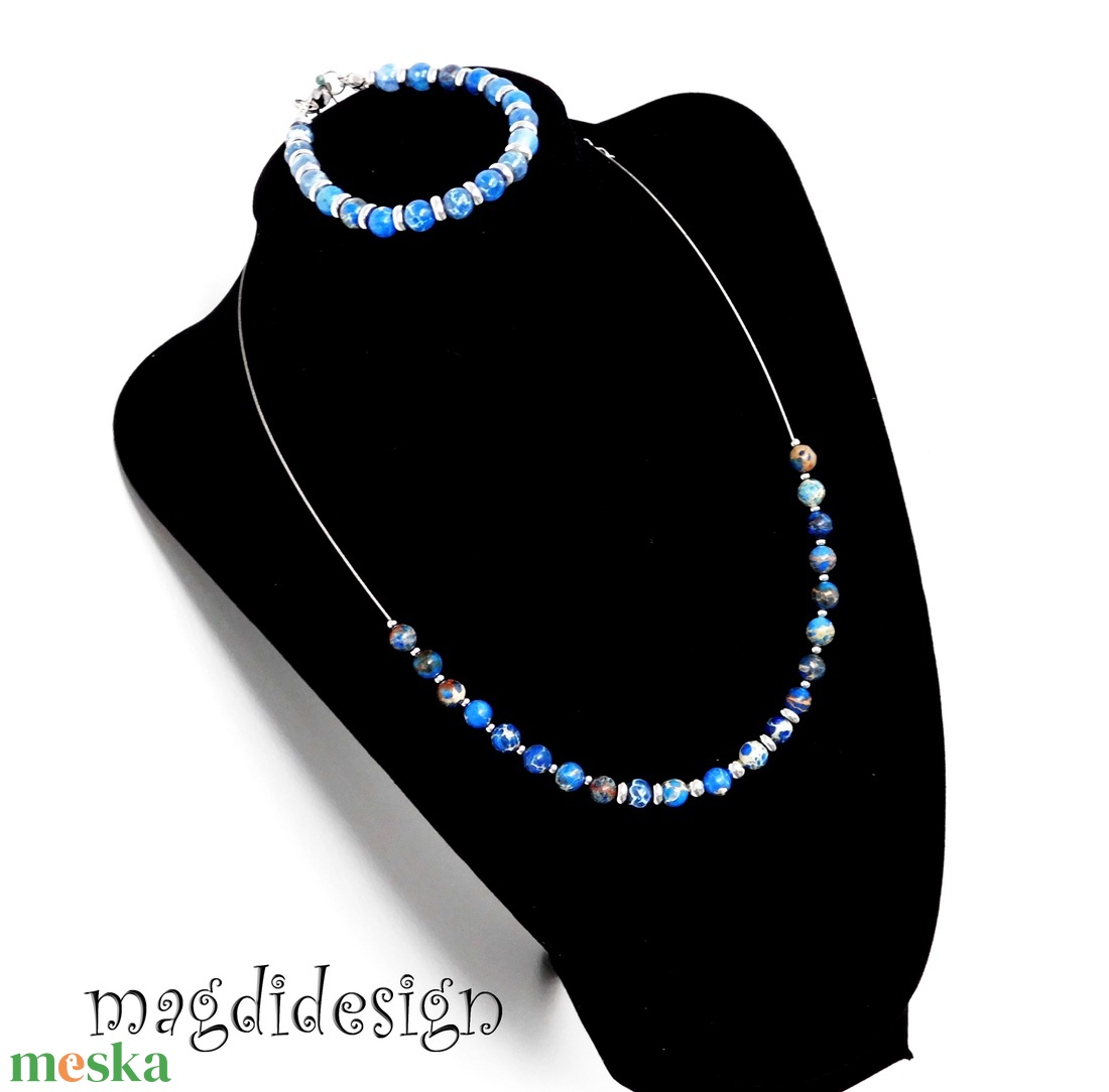 Kék howlit ásvány nyaklánc - ékszer - nyaklánc - bogyós nyaklánc - Meska.hu