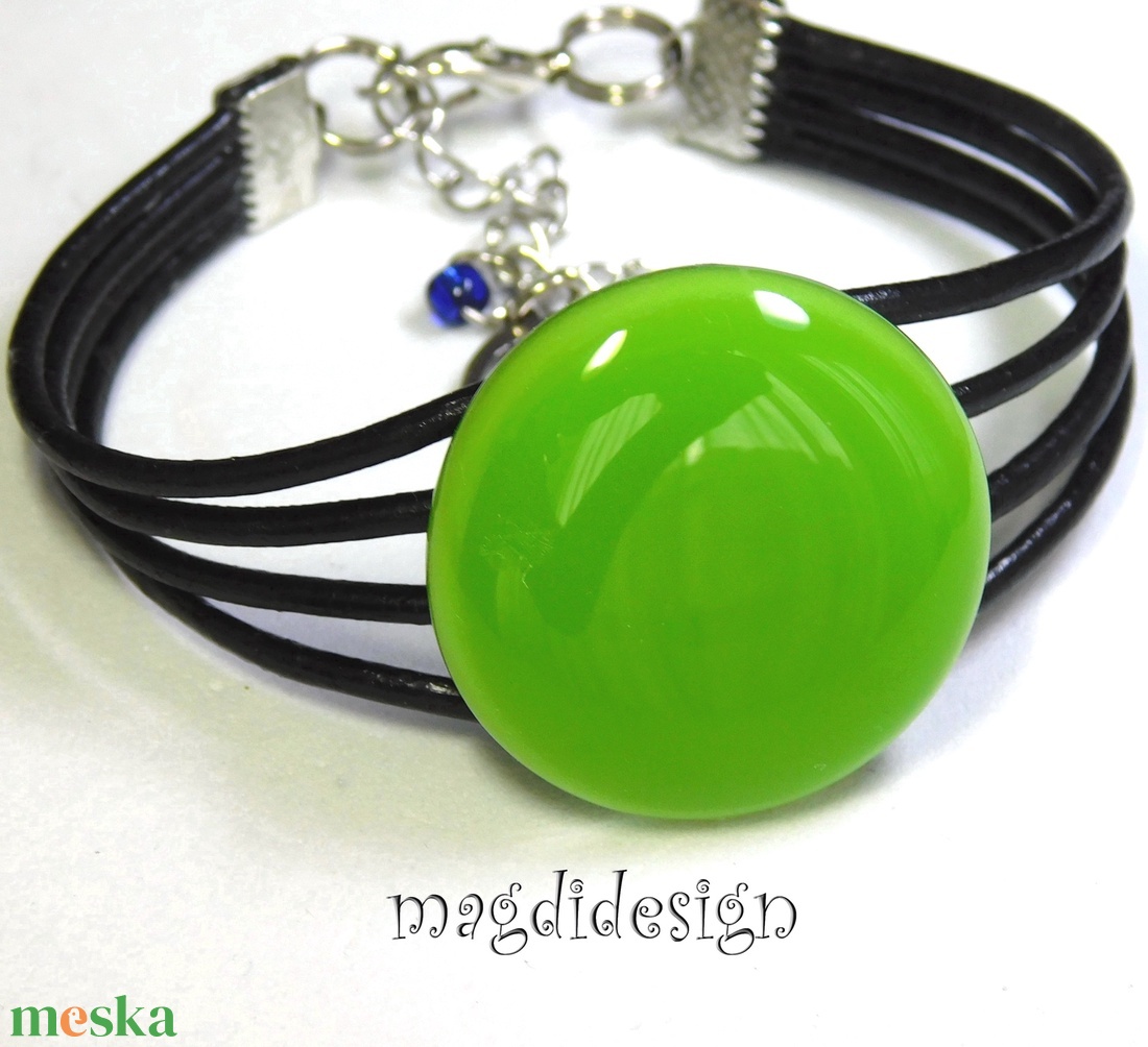 Zöld villanás üvegékszer karkötő - ékszer - karkötő - karkötő medállal - Meska.hu