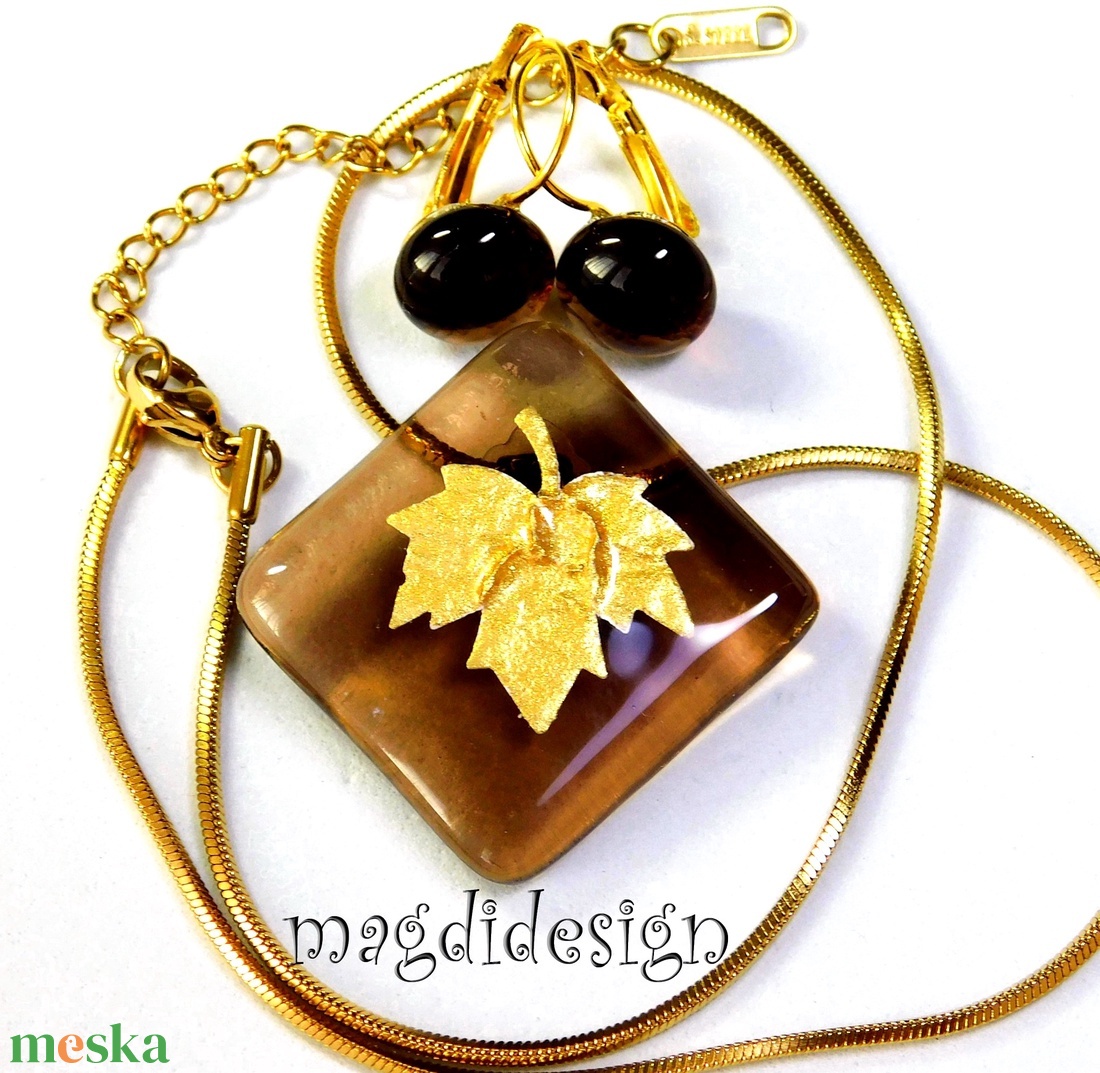 Zizegő arany dichroic levél kávéban üvegékszer szett, nyaklánc, kapcsos fülbevaló  - ékszer - ékszerszett - Meska.hu