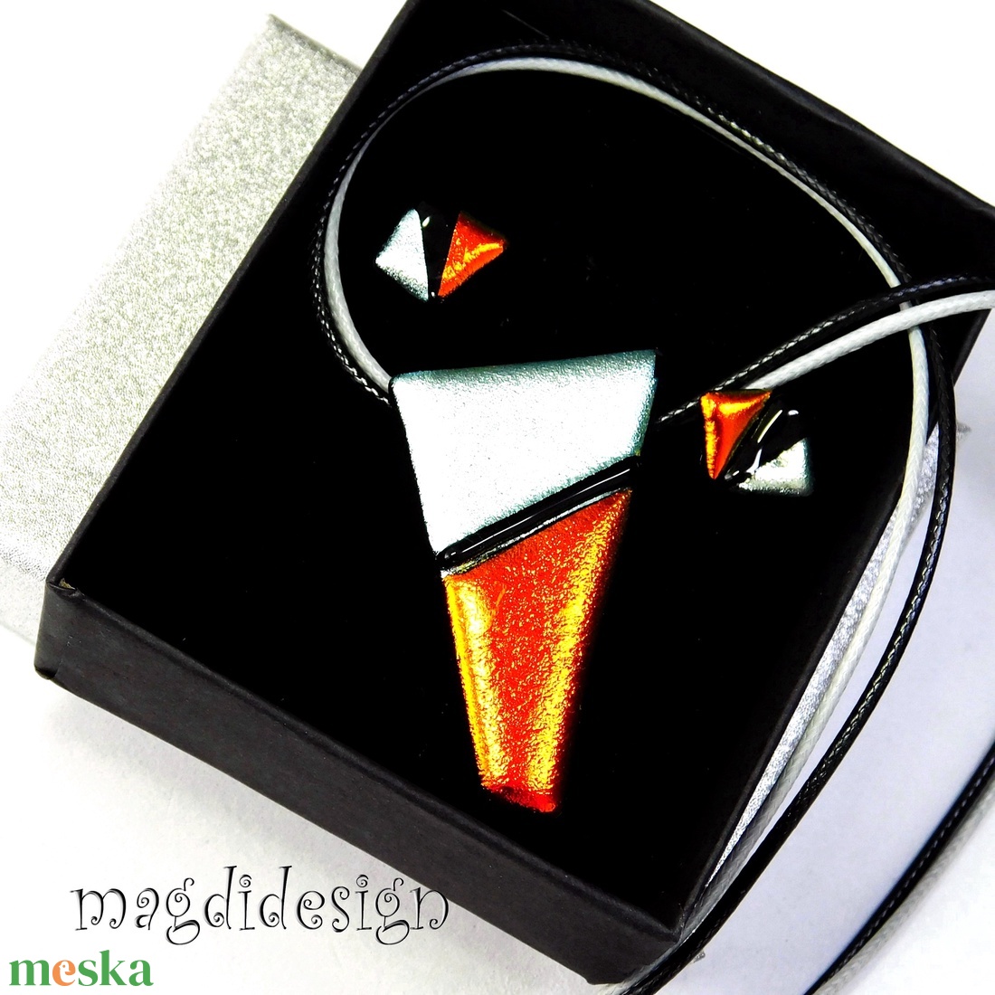 Ezüst-narancs csillogás üvegékszer szett nyaklánc stiftes fülbevaló - ékszer - nyaklánc - medálos nyaklánc - Meska.hu