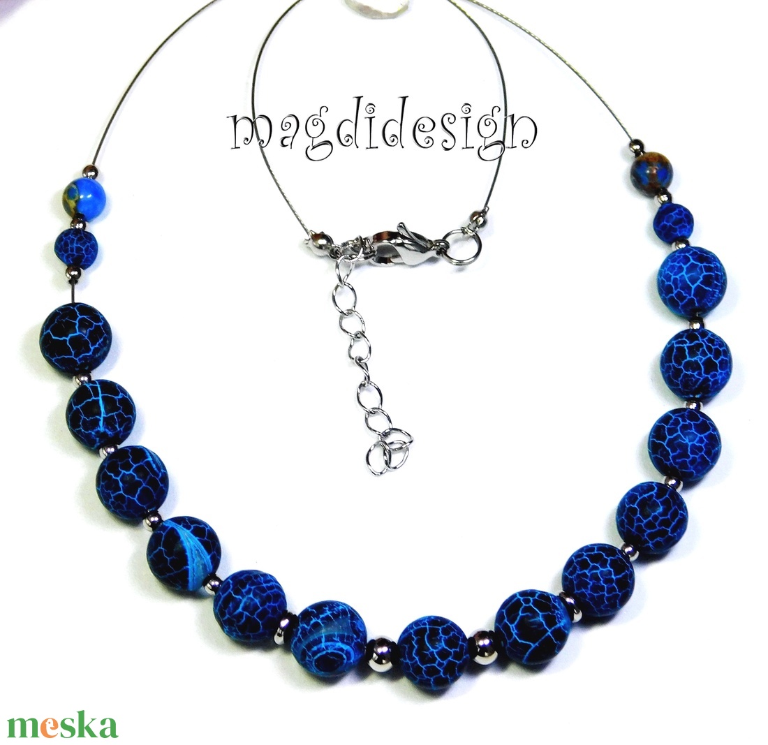 Kék howlit ásvány nyaklánc - ékszer - nyaklánc - bogyós nyaklánc - Meska.hu
