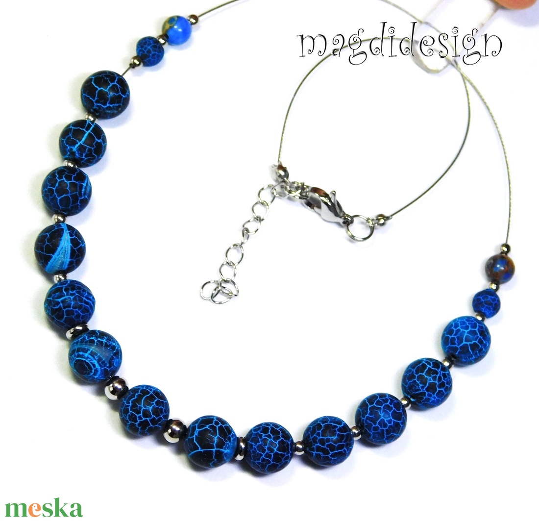 Kék howlit ásvány nyaklánc - ékszer - nyaklánc - bogyós nyaklánc - Meska.hu