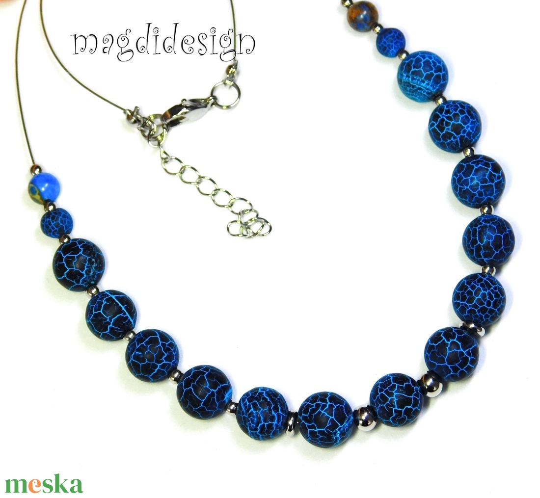 Kék howlit ásvány nyaklánc - ékszer - nyaklánc - bogyós nyaklánc - Meska.hu