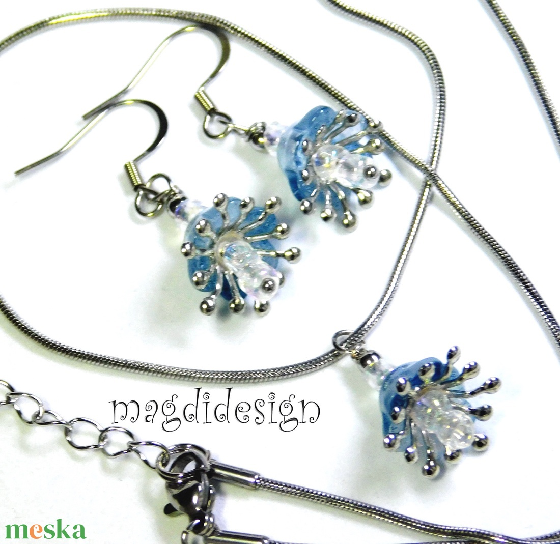 Harangvirág nyaklánc, lógós fülbevaló  szett - ékszer - ékszerszett - Meska.hu