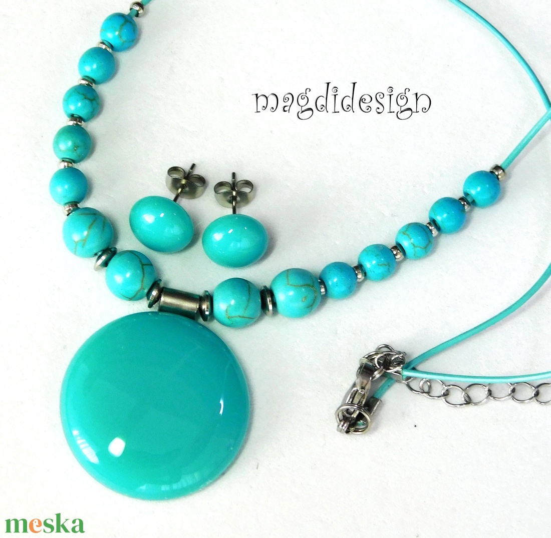 Türkiz ásványköves üvegékszer szett nyaklánc stiftes fülbevaló - ékszer - ékszerszett - Meska.hu