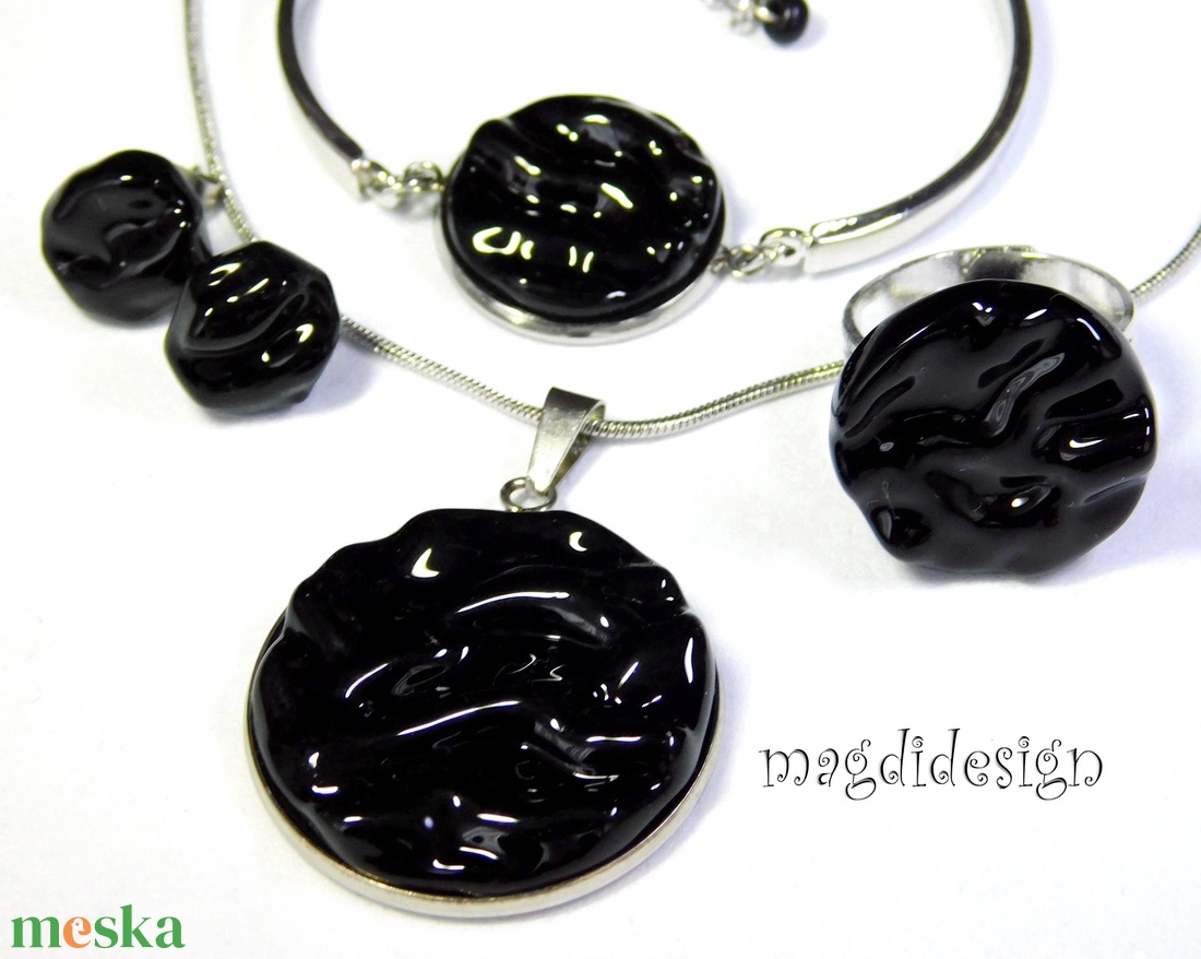 Fekete tenger hullámok üvegékszer szett, nyaklánc, karkötő, gyűrű, fülbevaló - ékszer - ékszerszett - Meska.hu