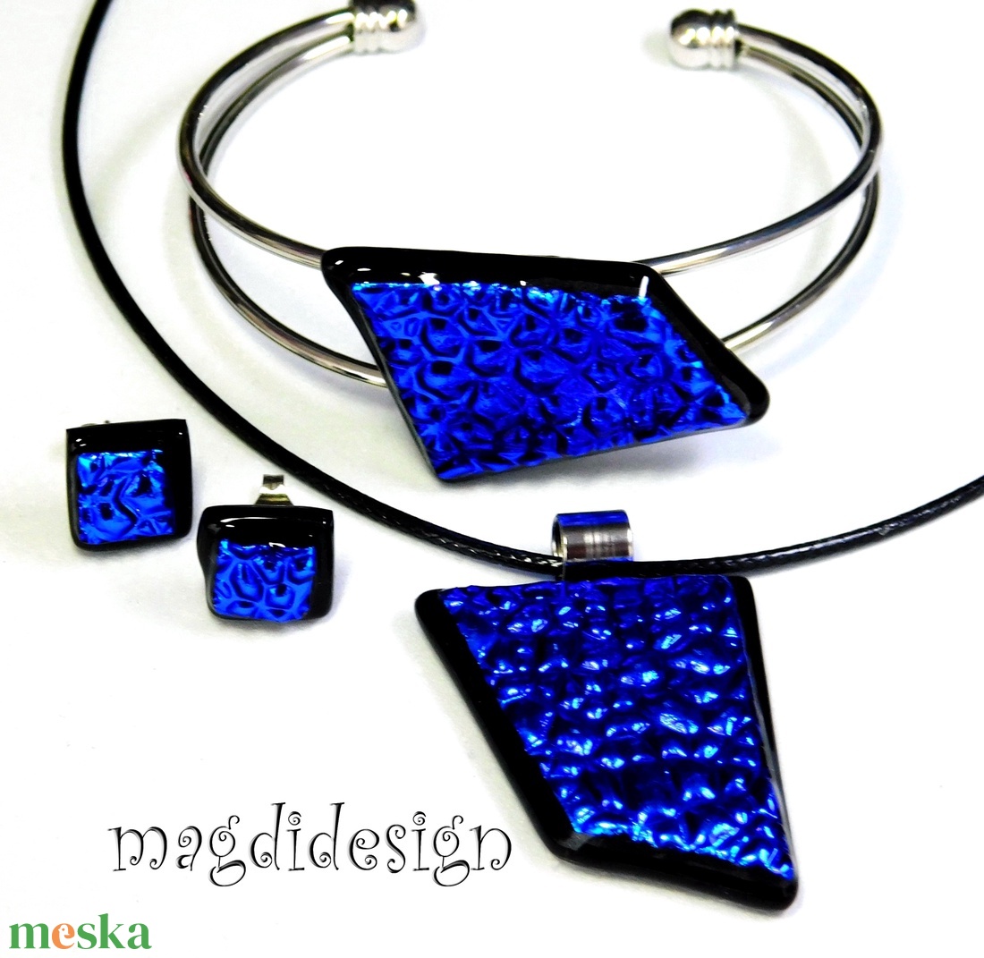 Pink tűzijáték dichroic üvegékszer szett nyaklánc, karkötő,  stiftes fülbevaló  - ékszer - ékszerszett - Meska.hu