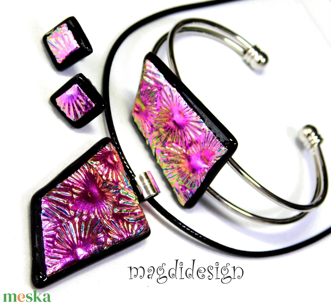 Pink tűzijáték dichroic üvegékszer szett nyaklánc, karkötő,  stiftes fülbevaló  - ékszer - ékszerszett - Meska.hu