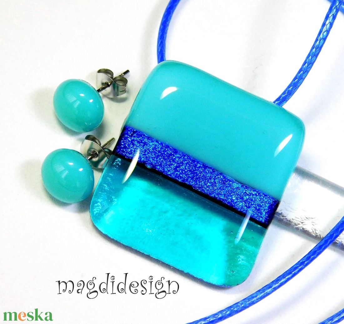 Türkiz-kék színtrió üvegékszer szett nyaklánc stiftes fülbevaló - ékszer - ékszerszett - Meska.hu