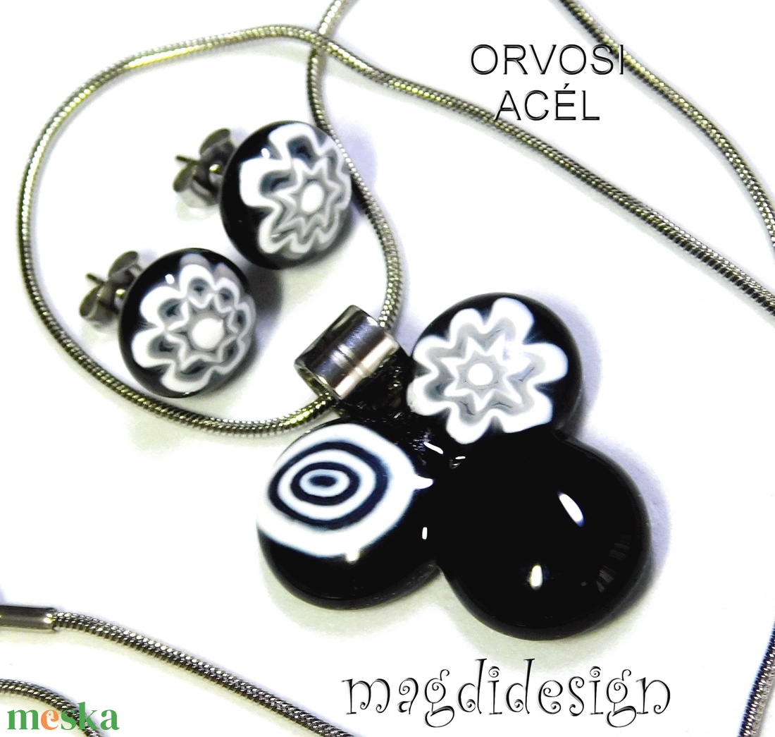 Fekete-fehér bogyós színtrió üvegékszer szett nyaklánc stiftes fülbevaló - ékszer - ékszerszett - Meska.hu