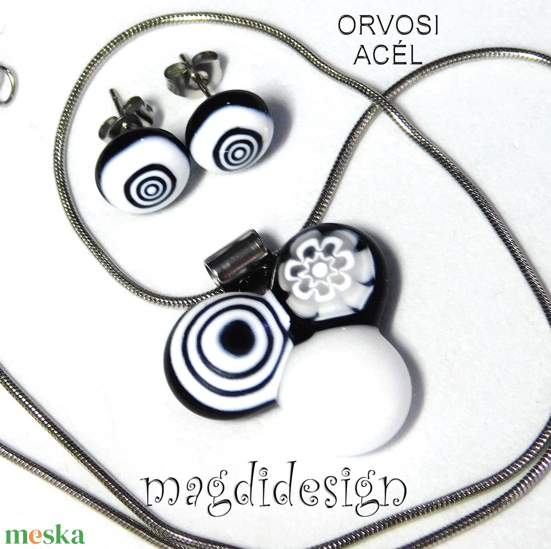 Fekete-fehér bogyós színtrió üvegékszer szett nyaklánc stiftes fülbevaló - ékszer - ékszerszett - Meska.hu