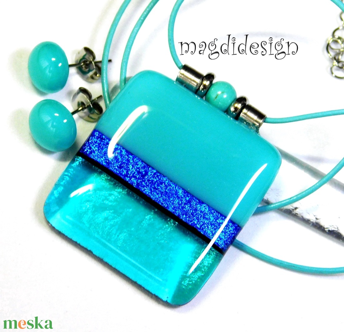 Türkiz-kék színtrió üvegékszer szett nyaklánc stiftes fülbevaló 2 - ékszer - ékszerszett - Meska.hu