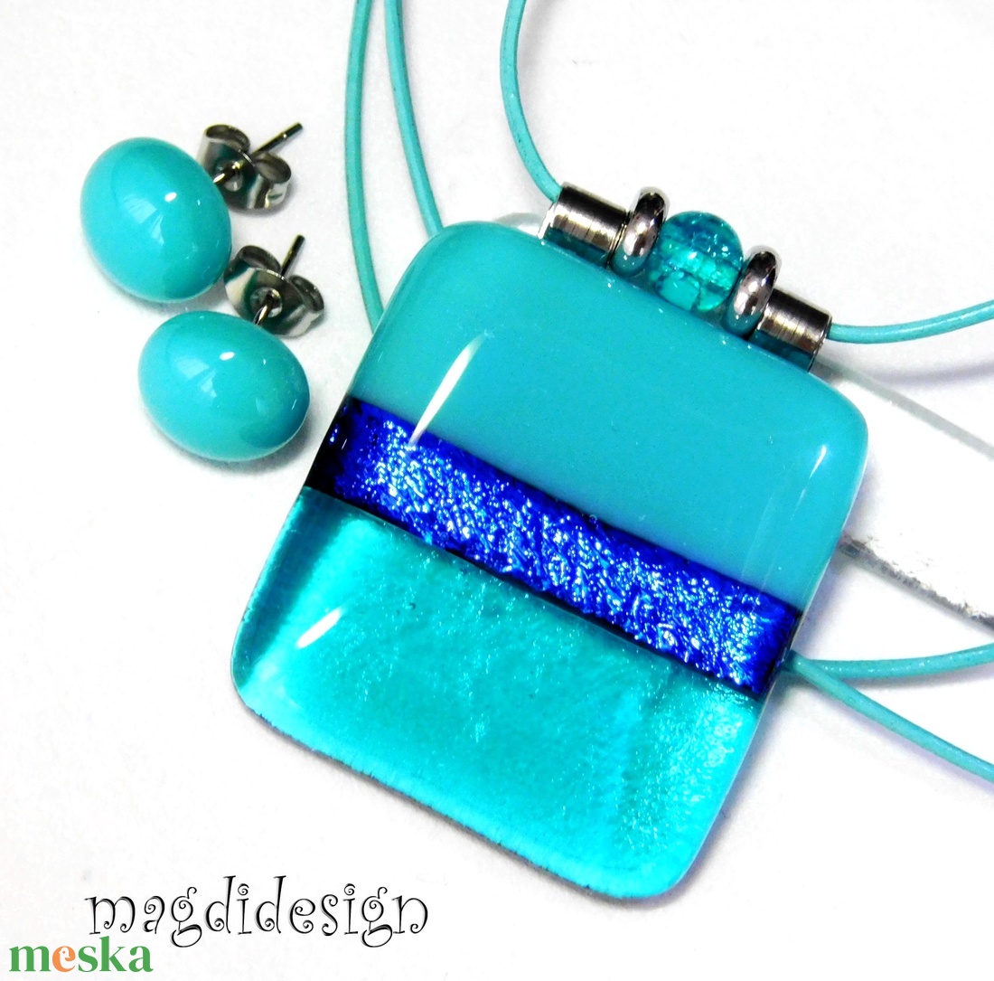 Türkiz-kék színtrió üvegékszer szett nyaklánc stiftes fülbevaló 3 - ékszer - ékszerszett - Meska.hu