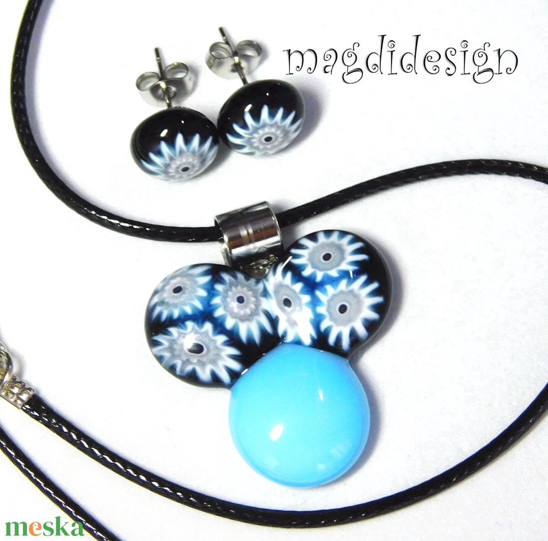 Fekete-kék bogyós színtrió üvegékszer szett nyaklánc stiftes fülbevaló - ékszer - ékszerszett - Meska.hu