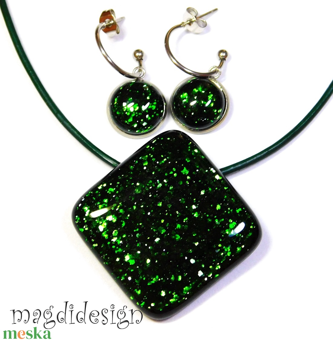 Zöld aventurin csillogás üvegékszer szett, nyaklánc, lógós fülbevaló - ékszer - ékszerszett - Meska.hu