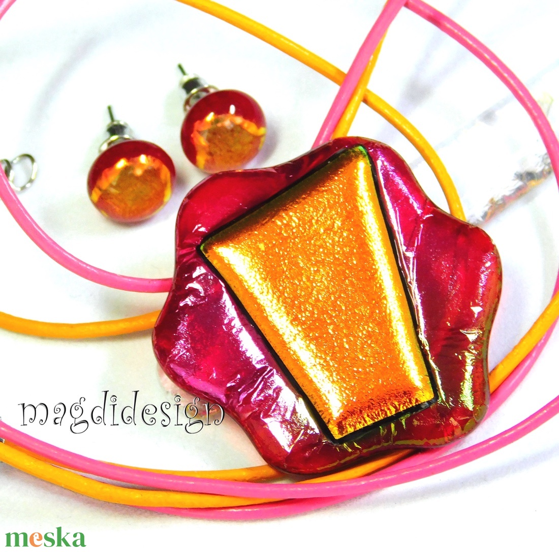 Narancs-pink színváltós dichroic üvegékszer szett nyaklánc, stiftes fülbevaló  - ékszer - ékszerszett - Meska.hu