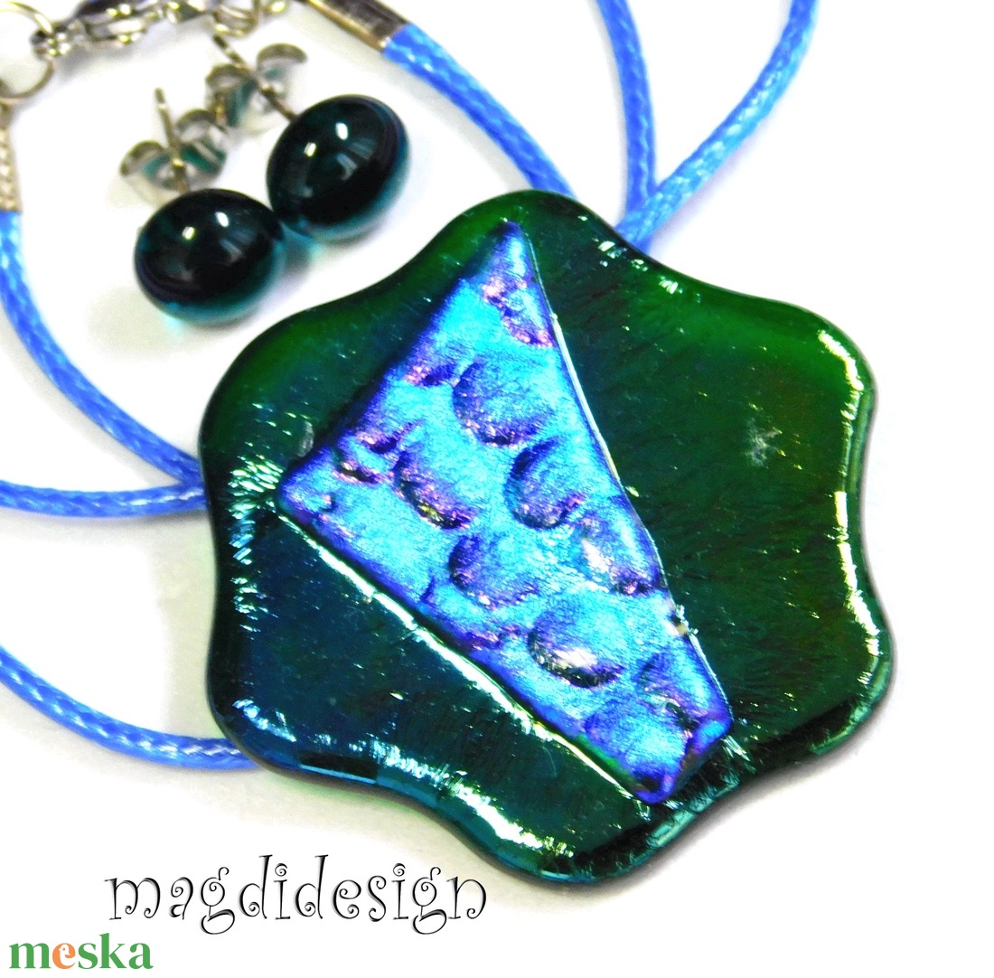 Kék zöld színjáték dichroic üvegékszer szett nyaklánc, stiftes fülbevaló  - ékszer - ékszerszett - Meska.hu