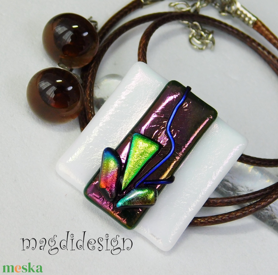 Exkluzív kék-fehér kontraszt üvegékszer szett nyaklánc fülbevaló - ékszer - ékszerszett - Meska.hu