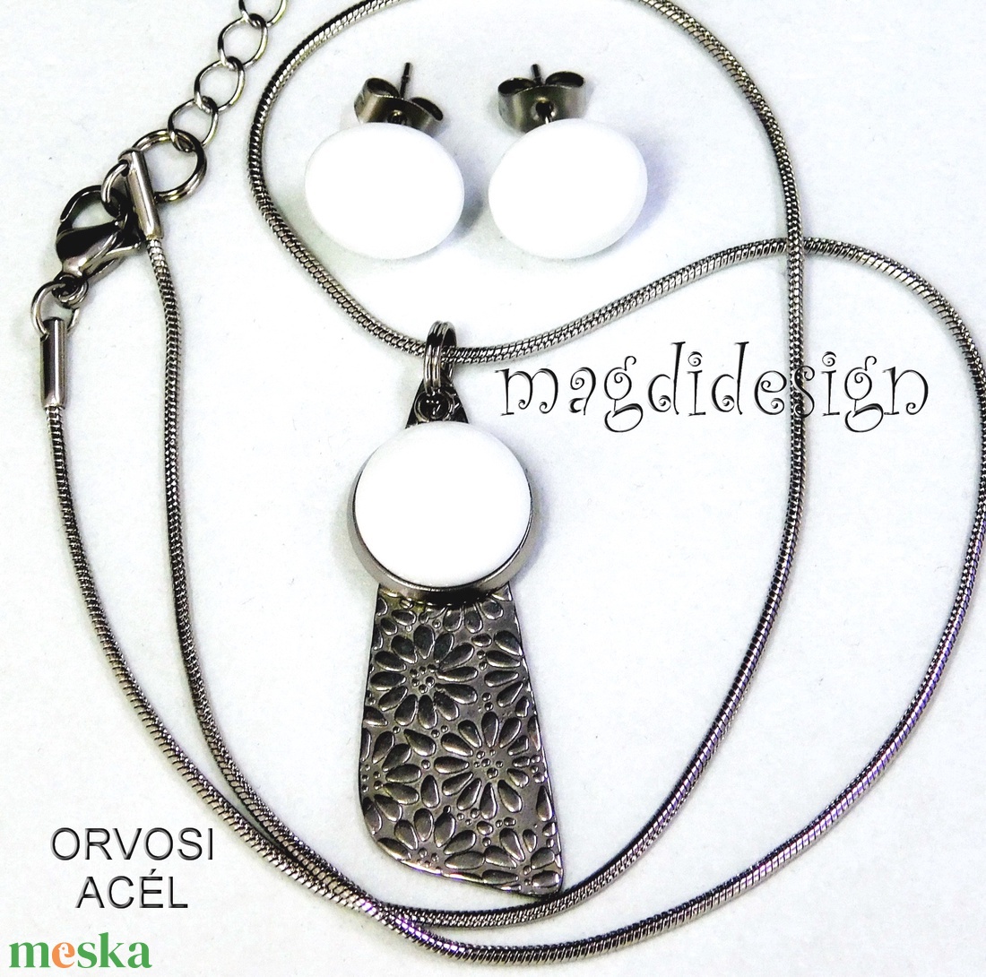 Virágos hófehér üvegékszer szett nyaklánc, pötty fülbevaló - ékszer - ékszerszett - Meska.hu