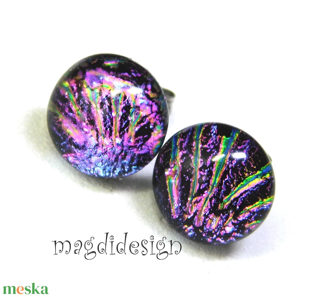 NEMESACÉL! Pinkes tűzijáték dichroic üvegékszer fülbevaló - ékszer - fülbevaló - pötty fülbevaló - Meska.hu