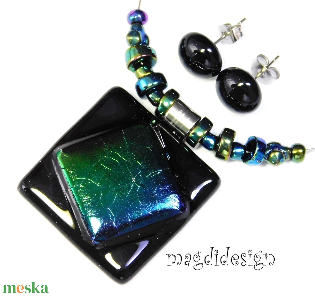 Kék-zöld eozin feketén üvegékszer szett nyaklánc stiftes fülbevaló 1 - ékszer - ékszerszett - Meska.hu