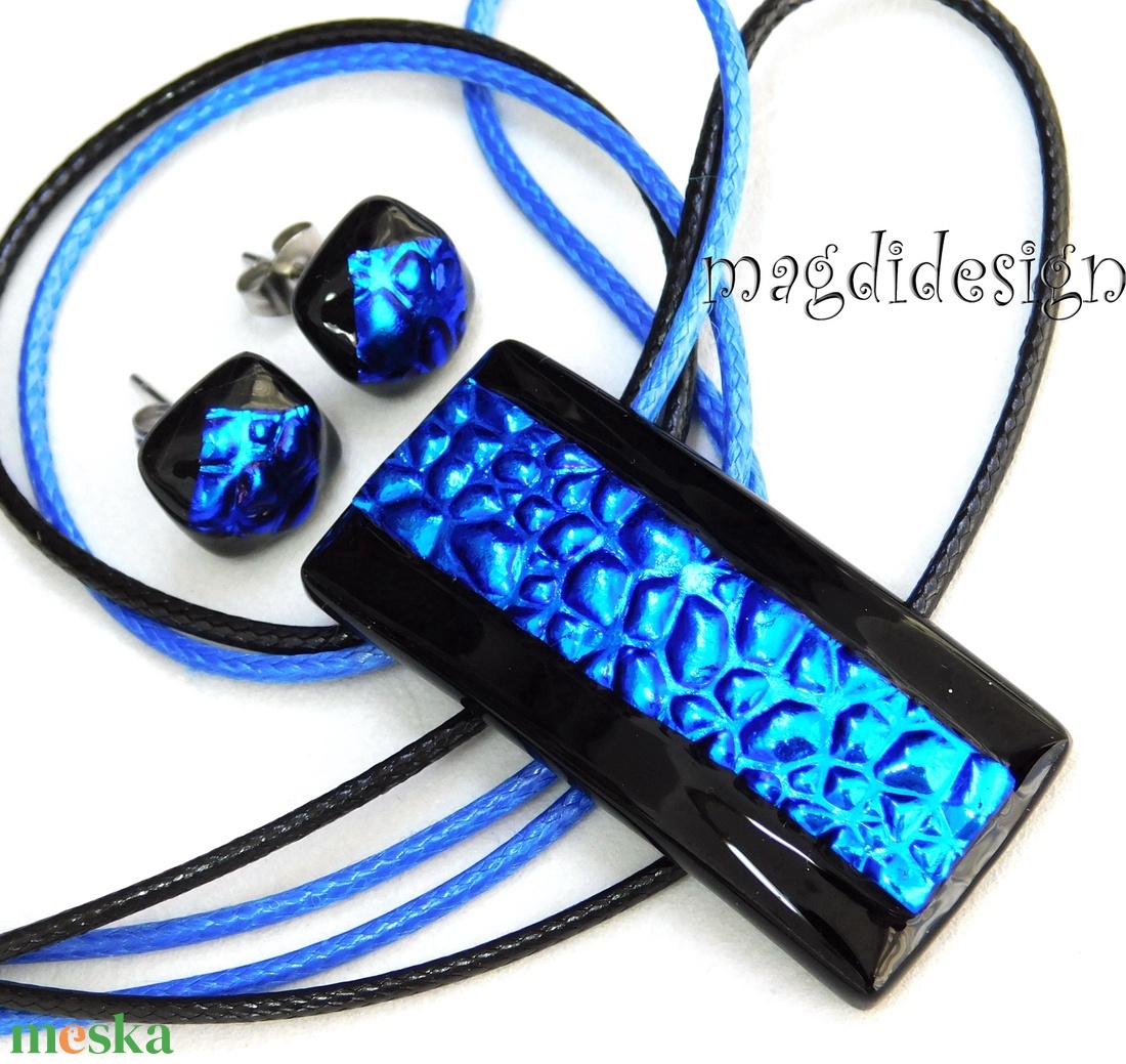 Kék kavicsok feketén dichroic üvegékszer szett pötty fülbevaló - ékszer - ékszerszett - Meska.hu