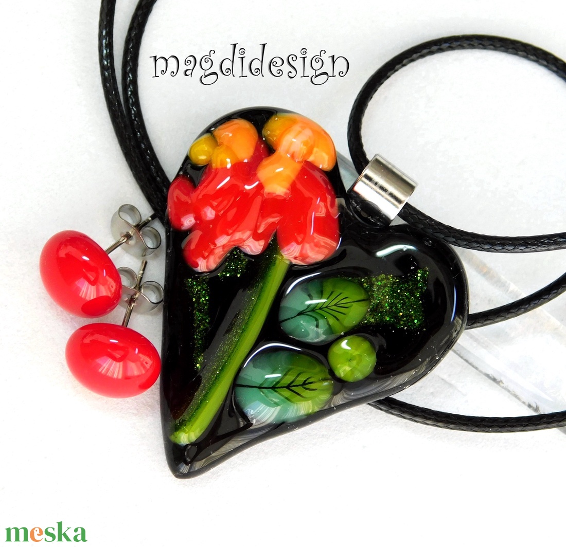 Fekete piros virágos szív üvegékszer szett, nyaklánc, pötty fülbevaló 3 - ékszer - ékszerszett - Meska.hu