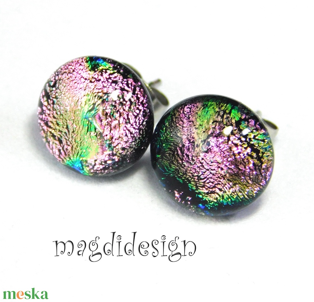 Pinkes-rózsaszín dichroic üvegékszer stiftes fülbevaló  - ékszer - fülbevaló - pötty fülbevaló - Meska.hu