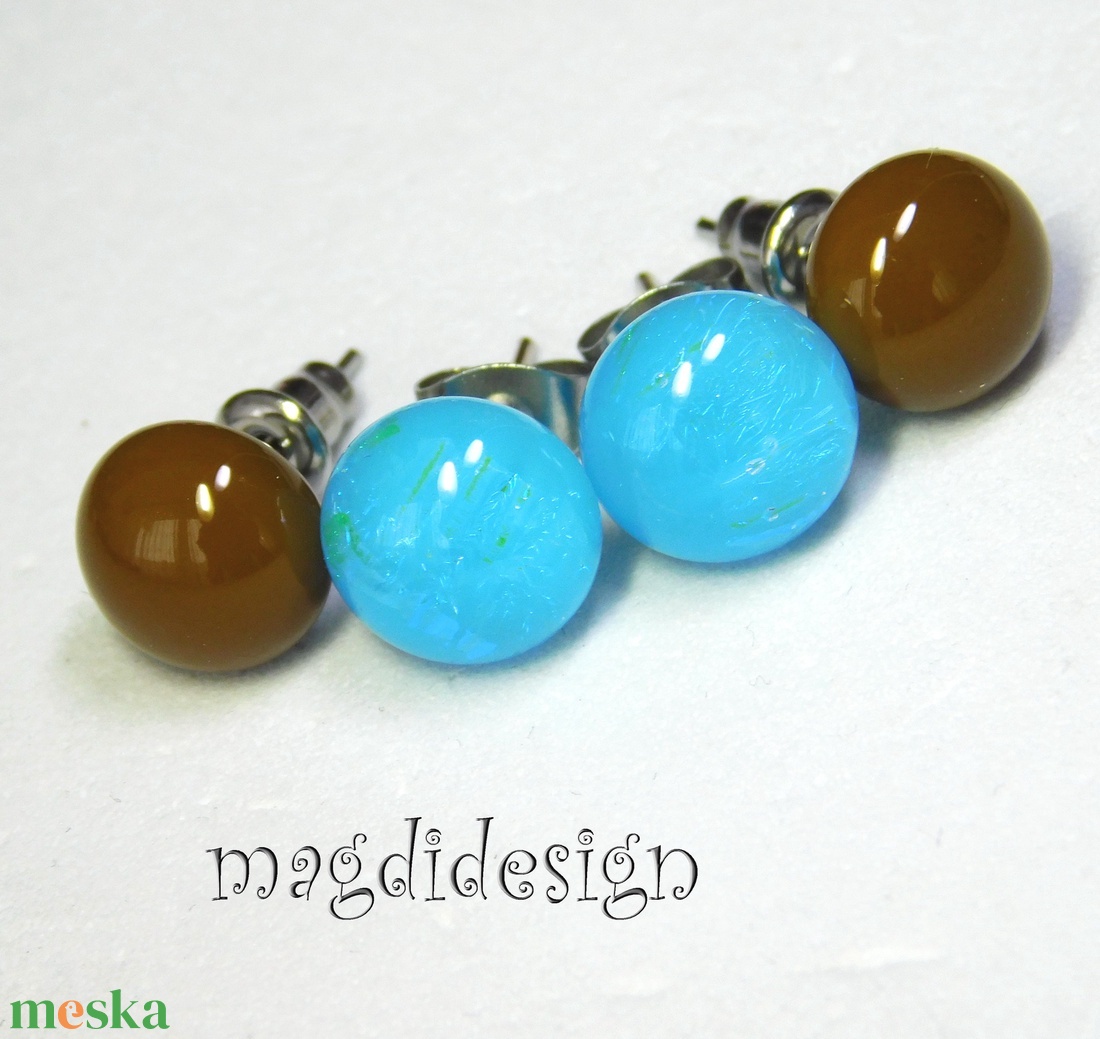 NEMESACÉL! Cillámos kék csokoládébarna üvegékszer pötty fülbevaló  2 pár - ékszer - fülbevaló - pötty fülbevaló - Meska.hu