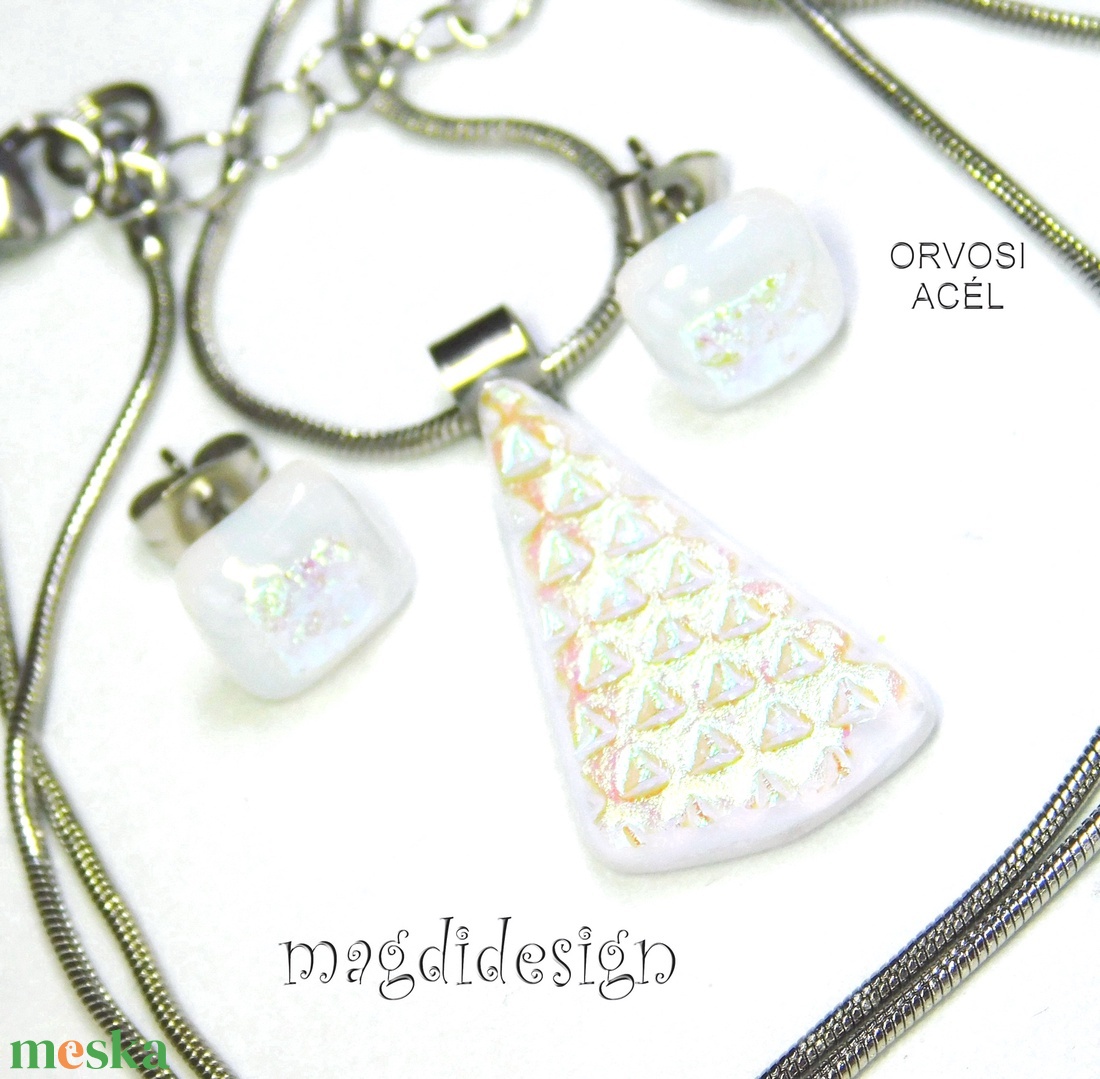 Fehér dichroic üvegékszer szett nyaklánc stiftes fülbevaló 2 - ékszer - ékszerszett - Meska.hu