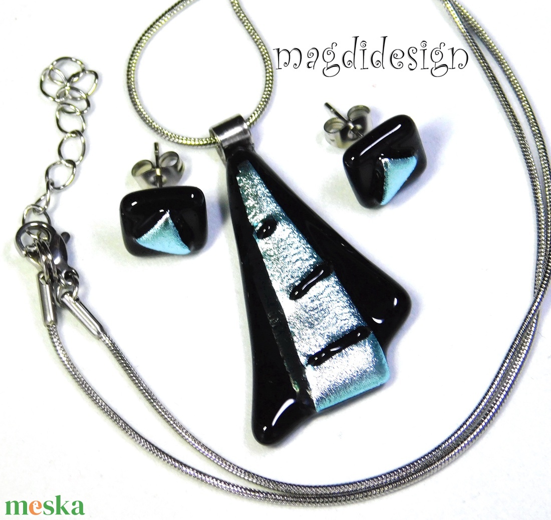  Fekete ezüst csíkos dichroic üvegékszer szett nyaklánc stiftes fülbevaló  - ékszer - ékszerszett - Meska.hu