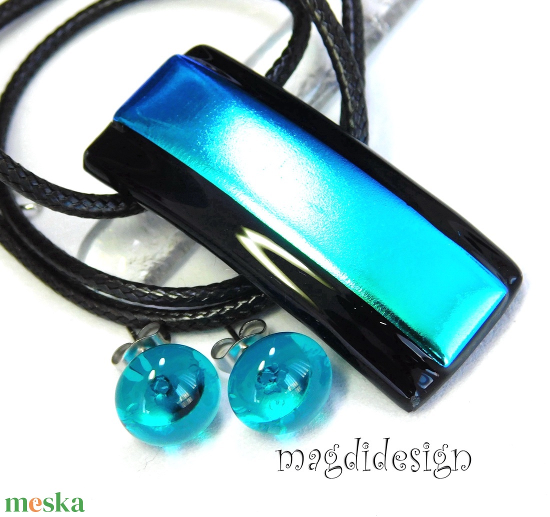 Türkiz-kék színjáték dichroic üvegékszer szett pötty fülbevaló - ékszer - ékszerszett - Meska.hu